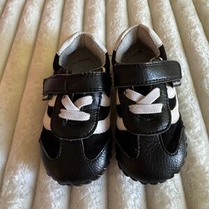 Pediped Black and White Baby Walker Shoes Size 18-24 Months